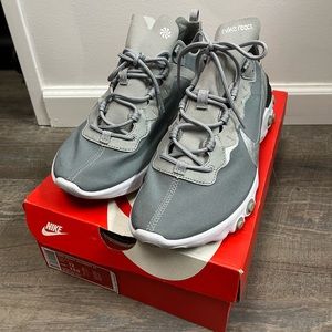 Nike React Element 55, Mens sz 12, Silver